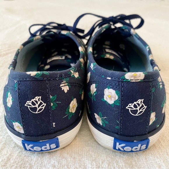 Draper James x Keds Shoes in Navy Floral Size 7 - Picture 3 of 10